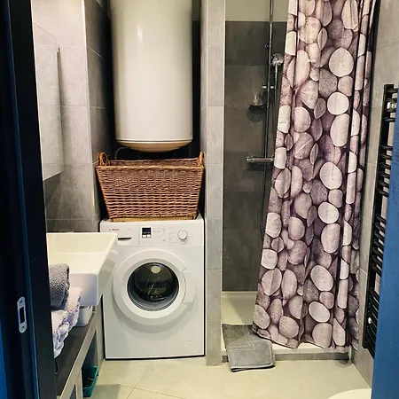 74 Cita Di Sali Apartment